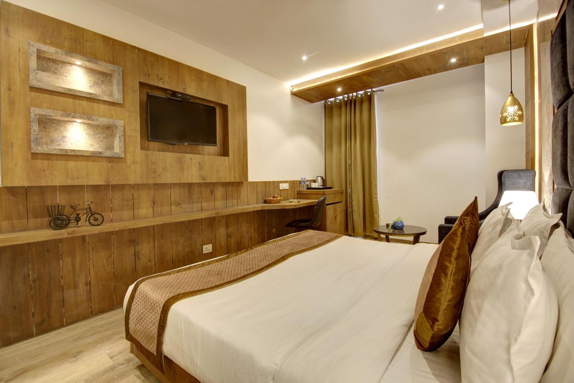 Hotel Town Grand Patel Nagar New Delhi Buitenkant foto