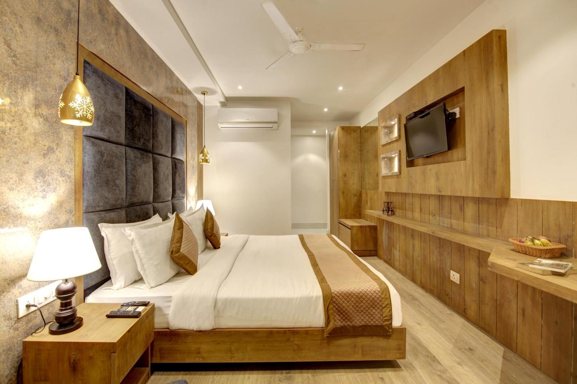 Hotel Town Grand Patel Nagar New Delhi Buitenkant foto
