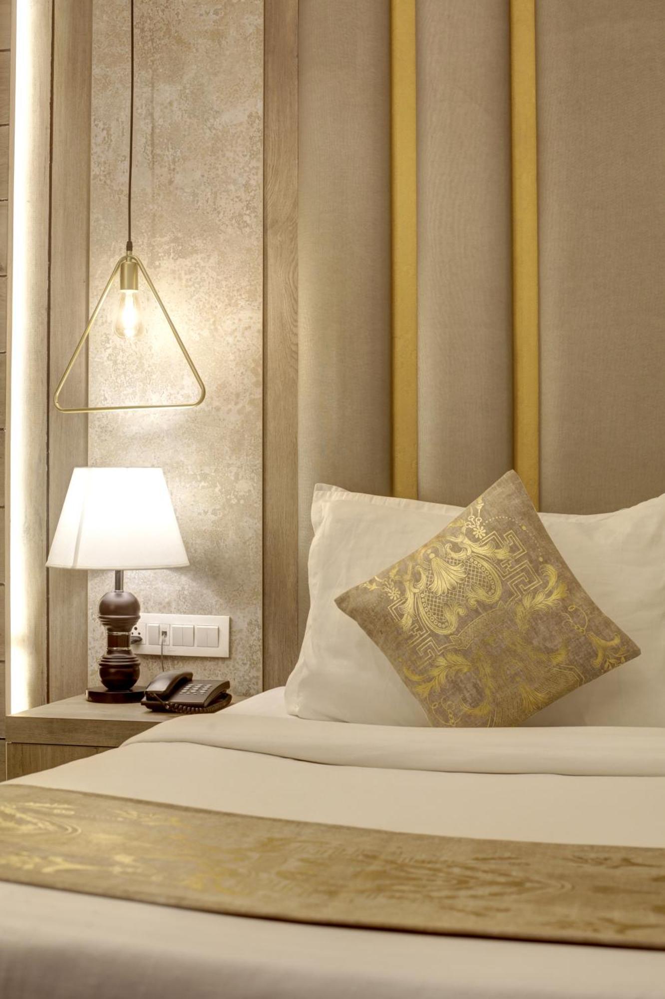 Hotel Town Grand Patel Nagar New Delhi Buitenkant foto