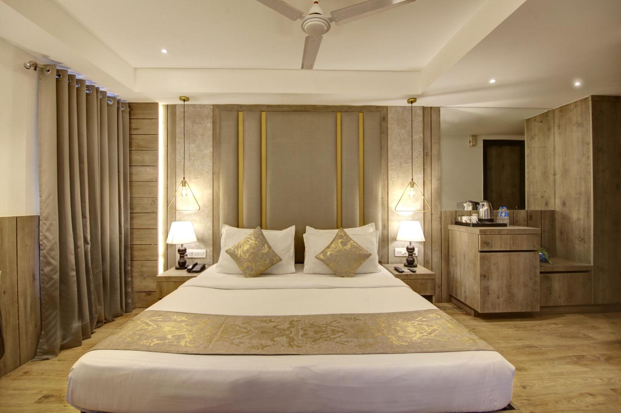 Hotel Town Grand Patel Nagar New Delhi Buitenkant foto