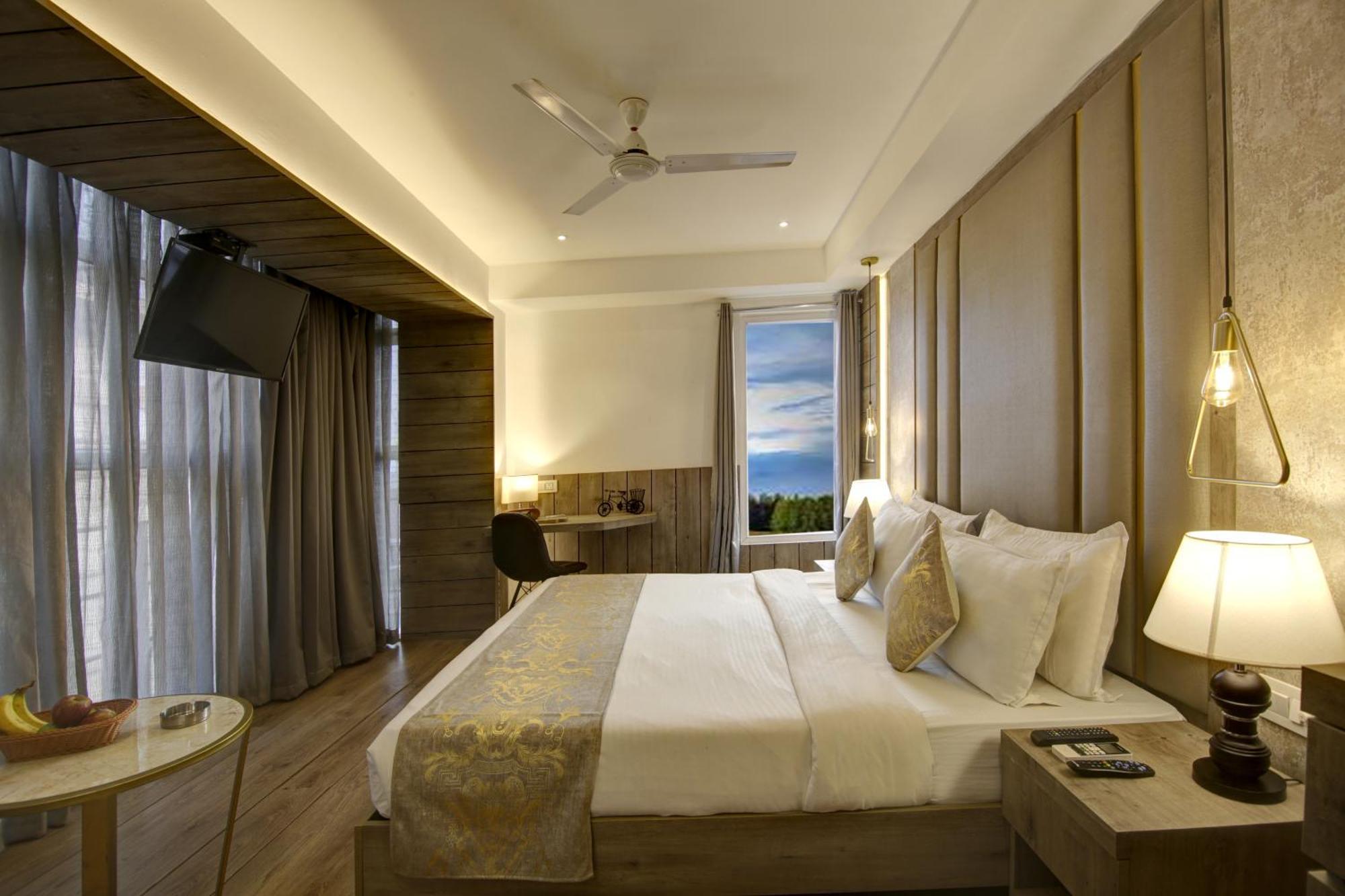 Hotel Town Grand Patel Nagar New Delhi Buitenkant foto