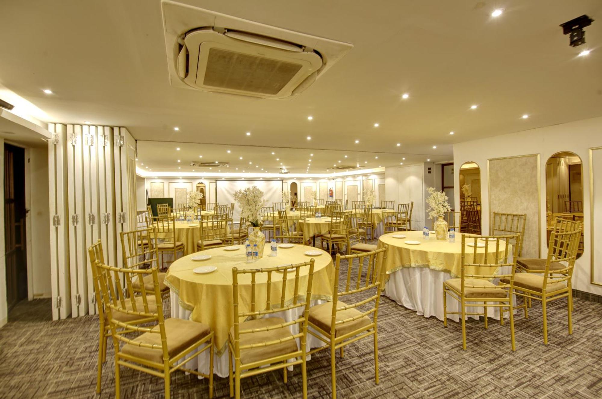 Hotel Town Grand Patel Nagar New Delhi Buitenkant foto