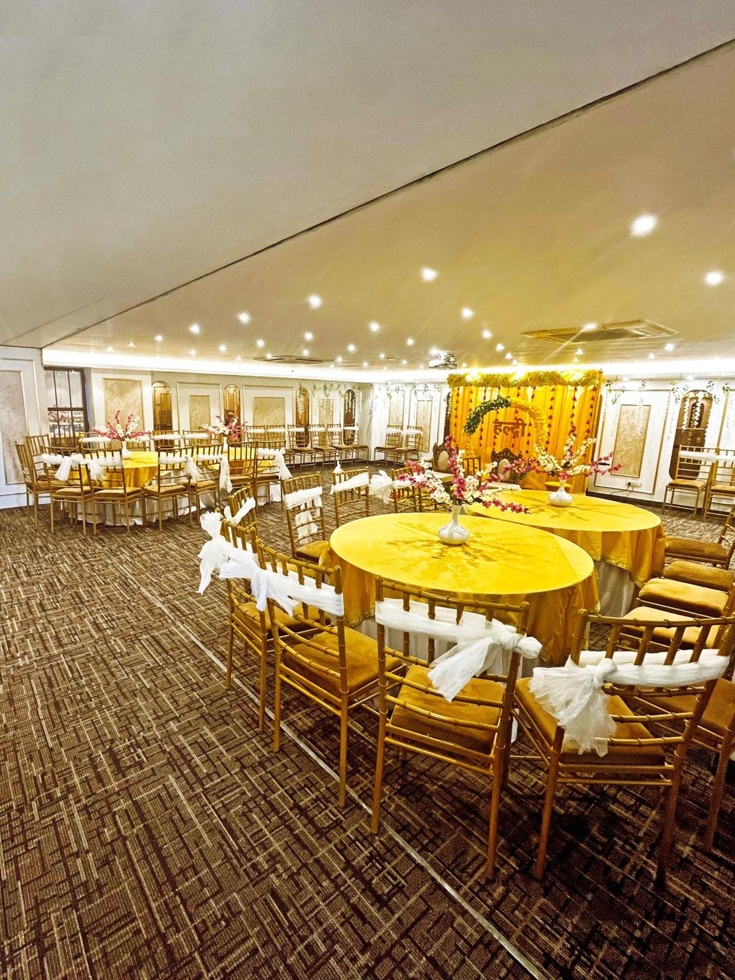 Hotel Town Grand Patel Nagar New Delhi Buitenkant foto