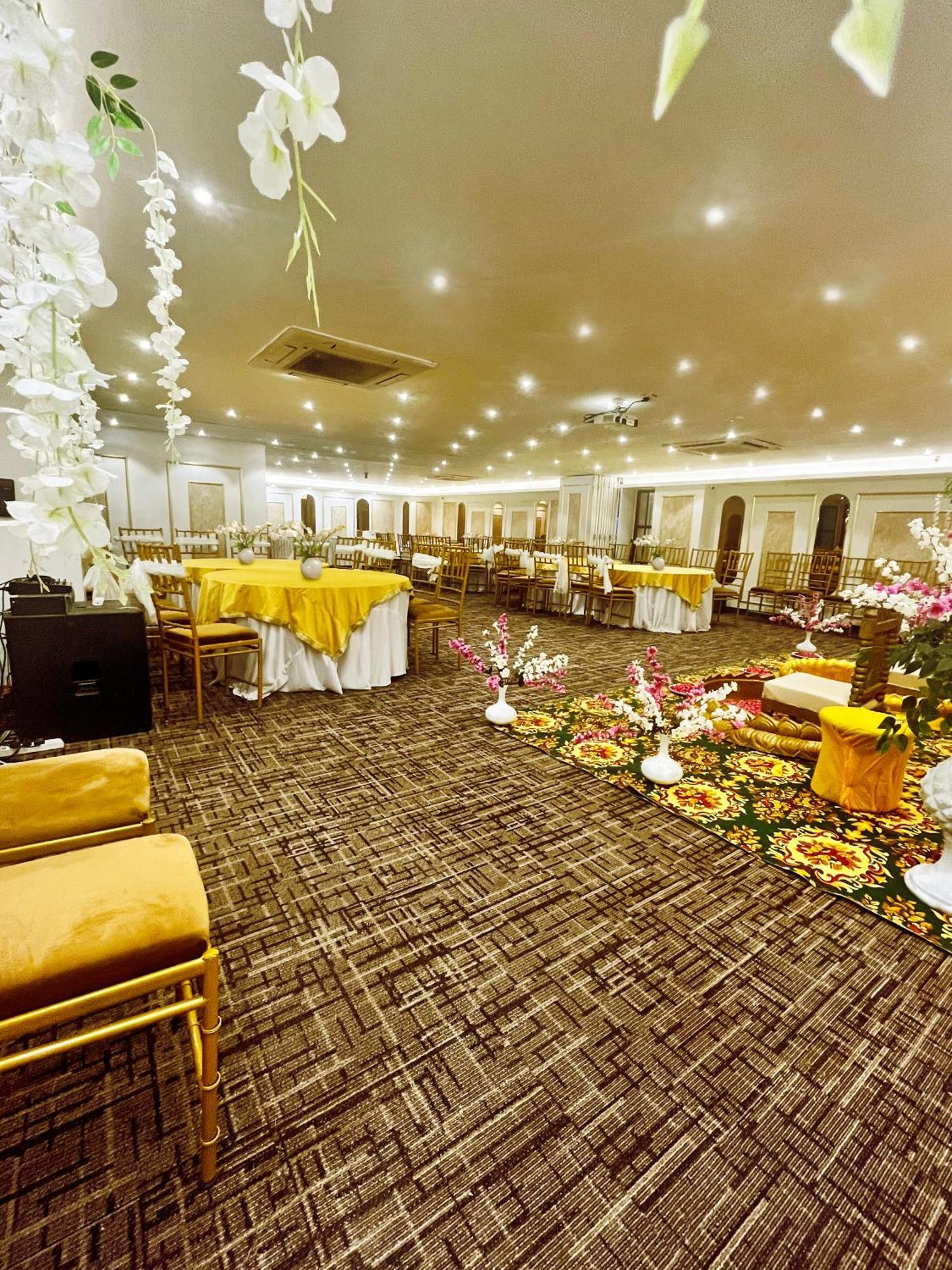 Hotel Town Grand Patel Nagar New Delhi Buitenkant foto